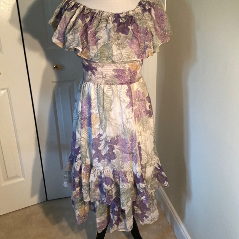 Vintage 1990s Beautiful Flirty & Airy Lavender and White Midi Fancy Dress